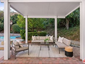 3831 Saint Johnswood Drive, Woodland Hills CA 91364