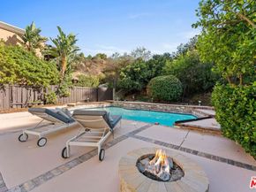 3831 Saint Johnswood Drive, Woodland Hills CA 91364