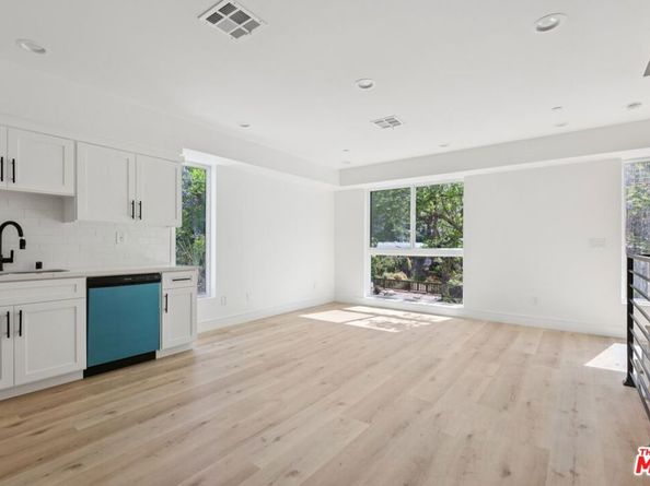 2113 Holly Drive, Los Angeles CA 90068