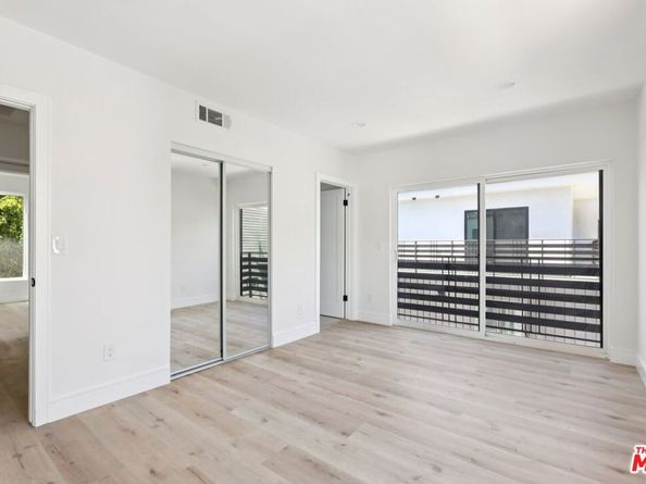 2113 Holly Drive, Los Angeles CA 90068