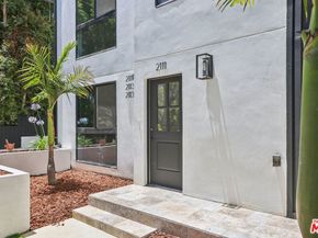 2113 Holly Drive, Los Angeles CA 90068