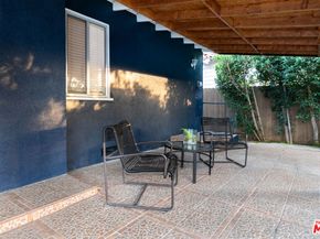 2415 8th Avenue, Los Angeles CA 90018