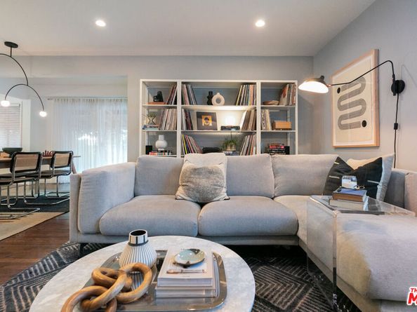 2415 8th Avenue, Los Angeles CA 90018