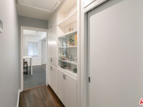 2415 8th Avenue, Los Angeles CA 90018