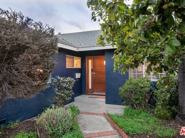 2415 8th Avenue, Los Angeles CA 90018