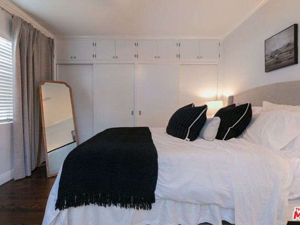 2415 8th Avenue, Los Angeles CA 90018