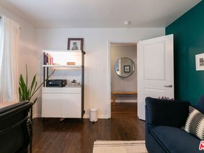 2415 8th Avenue, Los Angeles CA 90018