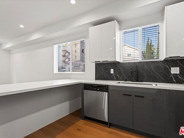 1631 S New Hampshire Avenue, Los Angeles CA 90006