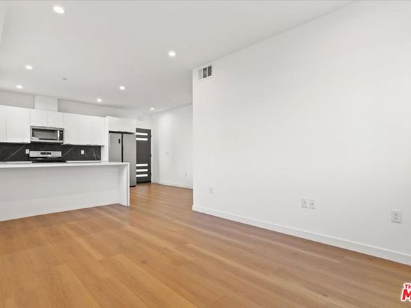 1631 S New Hampshire Avenue, Los Angeles CA 90006