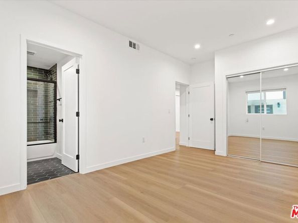 1631 S New Hampshire Avenue, Los Angeles CA 90006