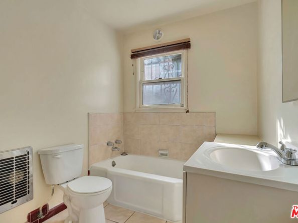 3725 S Victoria Avenue, Los Angeles CA 90016