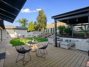 4210 N Sepulveda Boulevard, Sherman Oaks CA 91403