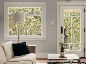 7030 De Longpre Avenue, Los Angeles CA 90028