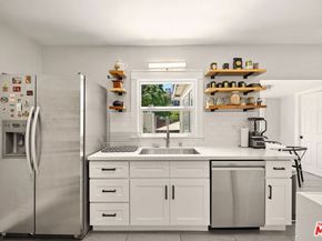 7030 De Longpre Avenue, Los Angeles CA 90028