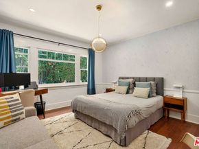 7030 De Longpre Avenue, Los Angeles CA 90028