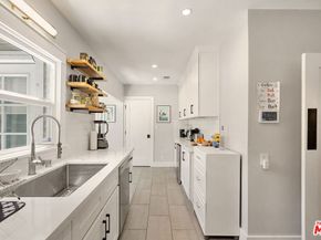 7030 De Longpre Avenue, Los Angeles CA 90028