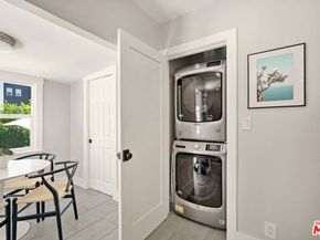 7030 De Longpre Avenue, Los Angeles CA 90028