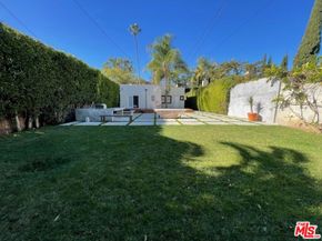 934 N Sweetzer Avenue, West Hollywood CA 90069