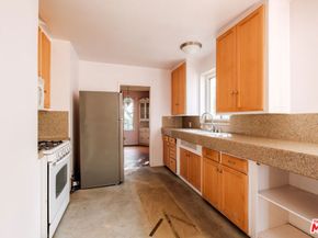 727 Coeur D Alene Avenue, Venice CA 90291