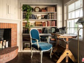 14321 Valerio Street, Van Nuys CA 91405