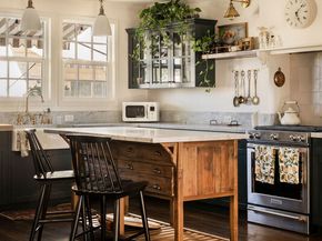 14321 Valerio Street, Van Nuys CA 91405