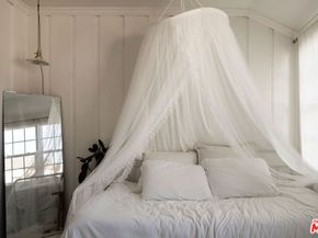 14321 Valerio Street, Van Nuys CA 91405