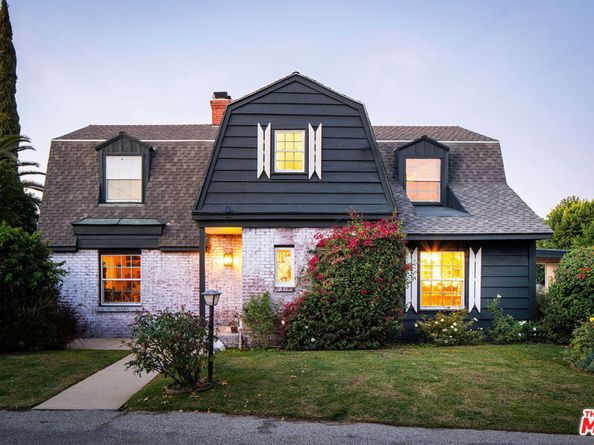 14321 Valerio Street, Van Nuys CA 91405