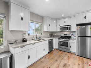 9232 S 8th Avenue, Inglewood CA 90305