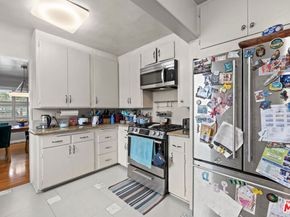 9232 S 8th Avenue, Inglewood CA 90305