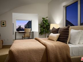 2409 Wilson Avenue, Venice CA 90291