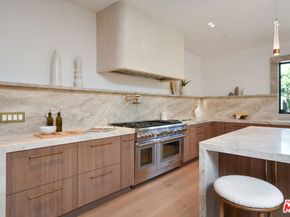 112 S Valley Street, Toluca Lake CA 91505