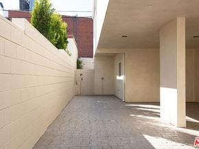 929 S Sycamore Avenue, Los Angeles CA 90036