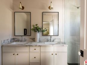 929 S Sycamore Avenue, Los Angeles CA 90036