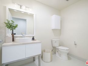 1100 S Hope Street 716, Los Angeles CA 90015