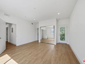 5641 Riverton Avenue, North Hollywood CA 91601