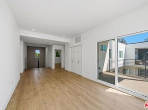 5641 Riverton Avenue, North Hollywood CA 91601
