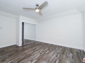 522 W 82nd Street, Los Angeles CA 90044