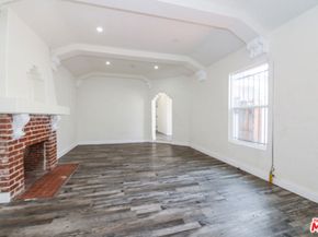 522 W 82nd Street, Los Angeles CA 90044