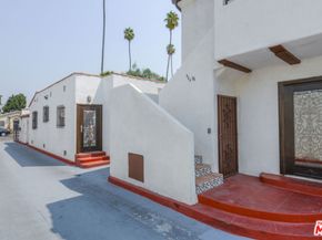 522 W 82nd Street, Los Angeles CA 90044