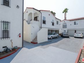 522 W 82nd Street, Los Angeles CA 90044