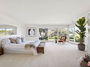 224 Glenroy Place, Los Angeles CA 90049