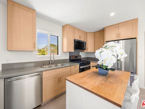 2621 Veteran Avenue, Los Angeles CA 90064