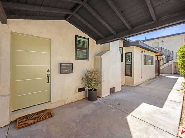 2621 Veteran Avenue, Los Angeles CA 90064