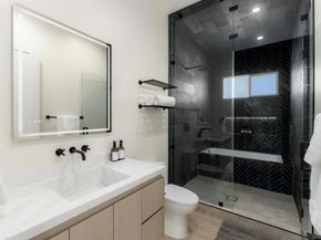 5140 Los Robles Dr, Carlsbad CA 92008