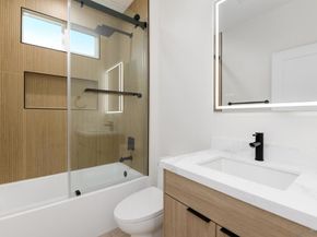 5140 Los Robles Dr, Carlsbad CA 92008