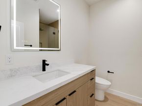 5140 Los Robles Dr, Carlsbad CA 92008