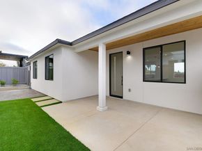 5140 Los Robles Dr, Carlsbad CA 92008