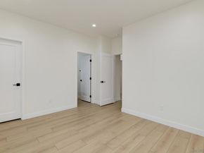 5140 Los Robles Dr, Carlsbad CA 92008