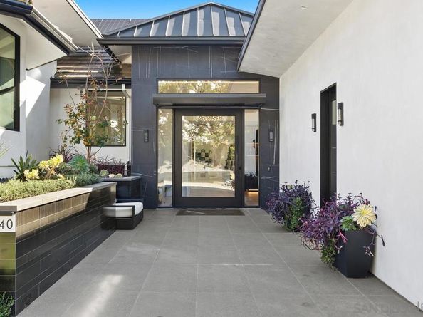 3240 Piragua St, Carlsbad CA 92009