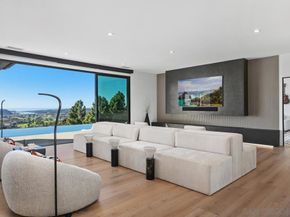 3240 Piragua St, Carlsbad CA 92009